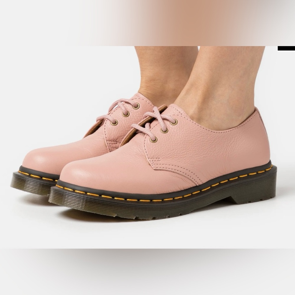 Dr. Martens Blush Pink Leather Lace-up Oxford Shoes Size 5UK, 38EU, 7US  NEW!